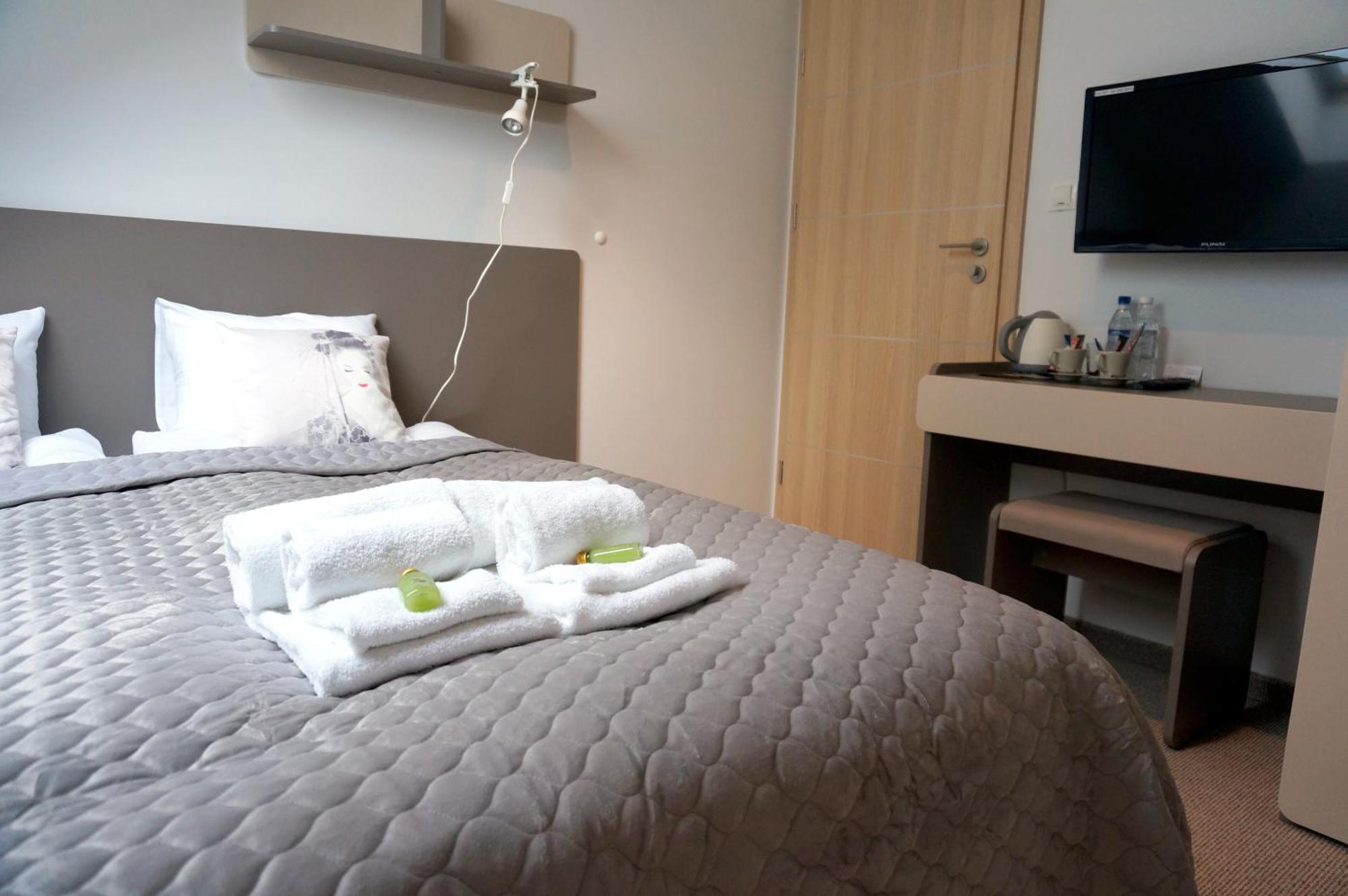 Villa Modlin Airport Nowy Dwór Mazowiecki Szoba fotó