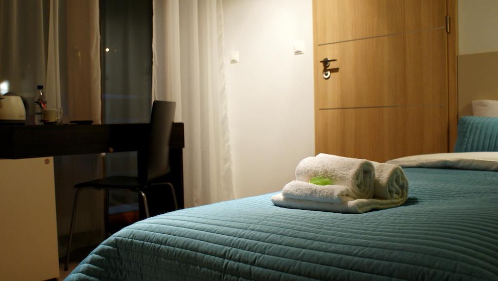 Villa Modlin Airport Nowy Dwór Mazowiecki Szoba fotó