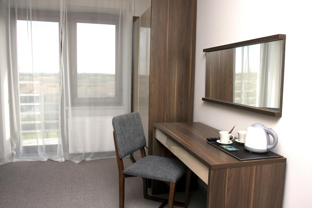 Villa Modlin Airport Nowy Dwór Mazowiecki Kültér fotó